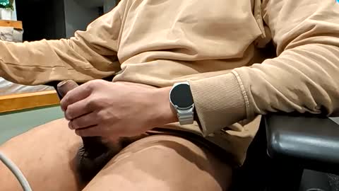 bwhatb online show from March 27, 2026, 9:14 pm