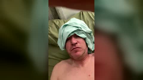 Snapshot of byosk187 chatting on April 16, 2026, 12:33 am byosk187 online show from April 16, 2026, 12:33 am