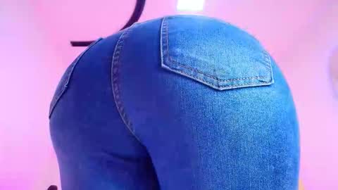 Snapshot of c_fox_ chatting on February 5, 2026, 3:11 am Carolina online show from February 5, 2026, 3:11 am