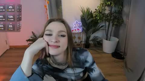 Snapshot of c_moonie_ chatting on October 27, 2025, 9:30 pm Polly online show from October 27, 2025, 9:30 pm