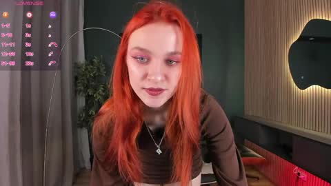 Snapshot of c_moonie_ chatting on May 27, 2026, 8:50 pm Polly online show from May 27, 2026, 8:50 pm