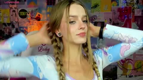 Snapshot of caaandy_girl chatting on September 24, 2025, 6:33 pm Emily online show from September 24, 2025, 6:33 pm