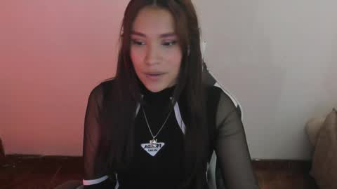 caelisse_cb online show from June 8, 2026, 5:13 pm
