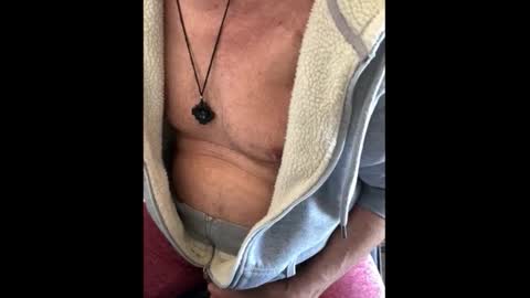 cage_lockdwood online show from December 18, 2025, 6:03 pm