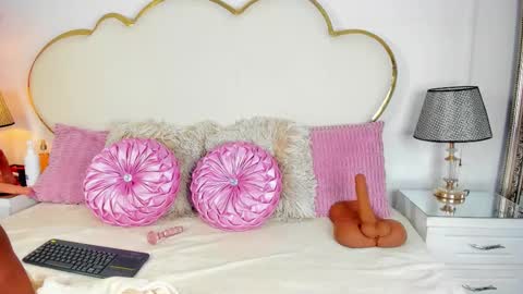 Snapshot of cahitlinbel chatting on October 4, 2025, 5:38 am Cahitlin online show from October 4, 2025, 5:38 am