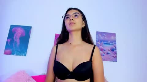 cailin_dione online show from April 18, 2026, 3:21 am