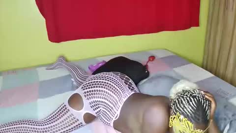 Snapshot of cakebooty2 chatting on October 29, 2025, 4:48 am cakebooty2 online show from October 29, 2025, 4:48 am