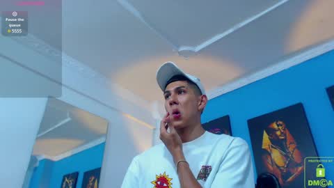 Snapshot of calavalerio chatting on January 28, 2025, 8:26 pm Valerio online show from January 28, 2025, 8:26 pm