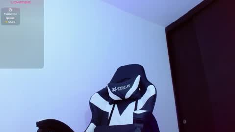 Snapshot of calavalerio chatting on February 26, 2025, 8:33 pm Valerio online show from February 26, 2025, 8:33 pm