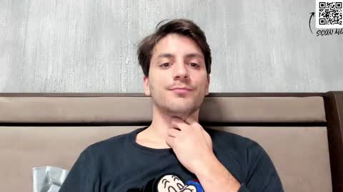 Snapshot of calciatore94 chatting on December 21, 2024, 9:33 am Marco online show from December 21, 2024, 9:33 am