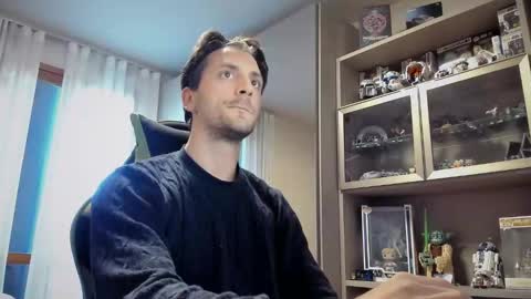 Snapshot of calciatore94 chatting on October 16, 2025, 9:54 am Marco online show from October 16, 2025, 9:54 am