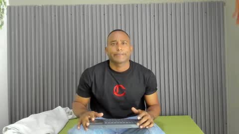 Snapshot of caleb_oustin chatting on October 4, 2025, 3:21 pm caleb online show from October 4, 2025, 3:21 pm