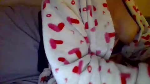 Snapshot of caligirl310r chatting on January 3, 2025, 6:22 am Caligurl Queen Head Fluffer In Charge Goddess of Cocktease Mistress of Holes online show from January 3, 2025, 6:22 am