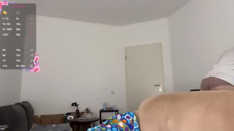 Snapshot of caliiie_of chatting on September 13, 2025, 2:28 pm Caliiie of online show from September 13, 2025, 2:28 pm
