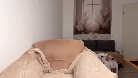 Caliiie of online show from October 13, 2025, 6:35 am