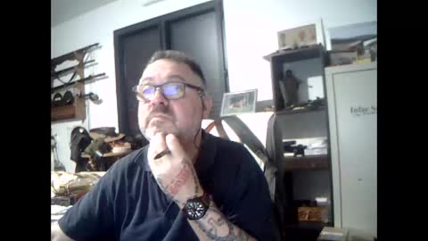 Snapshot of calinero chatting on February 21, 2025, 5:42 pm calinero online show from February 21, 2025, 5:42 pm
