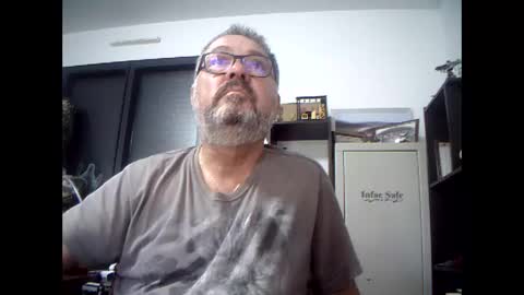 Snapshot of calinero chatting on October 5, 2025, 2:37 pm calinero online show from October 5, 2025, 2:37 pm
