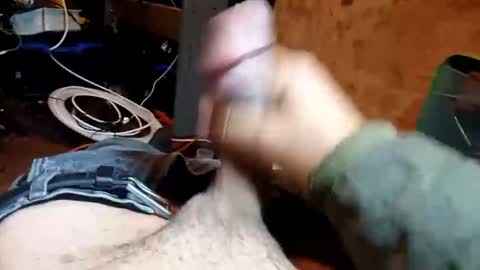 Calisguitar online show from November 24, 2025, 3:39 am