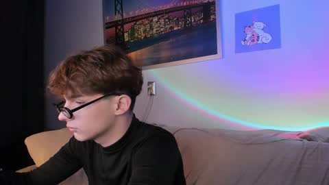 Call me Leo online show from February 1, 2025, 1:23 am