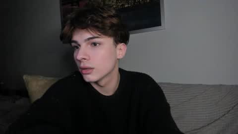 Call me Leo online show from February 21, 2025, 10:04 pm