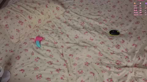 Nancy  Please thumbs up me  online show from November 28, 2025, 7:44 am