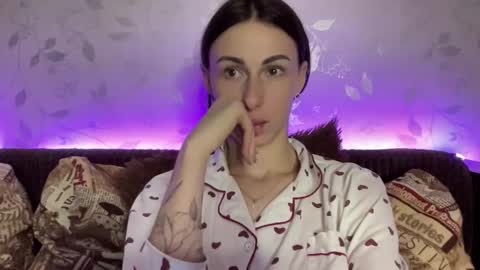 Snapshot of call_me_dad_ chatting on January 22, 2025, 8:28 pm Anna online show from January 22, 2025, 8:28 pm