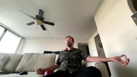 Snapshot of callesalada2 chatting on April 10, 2026, 6:23 pm Whitest Boy Alive online show from April 10, 2026, 6:23 pm