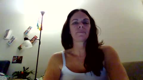 Snapshot of calli_girl420 chatting on December 28, 2024, 3:37 am Calli online show from December 28, 2024, 3:37 am