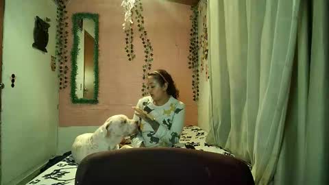 paula online show from February 6, 2026, 4:28 am