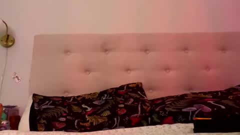 SG Baby online show from December 2, 2025, 3:01 am