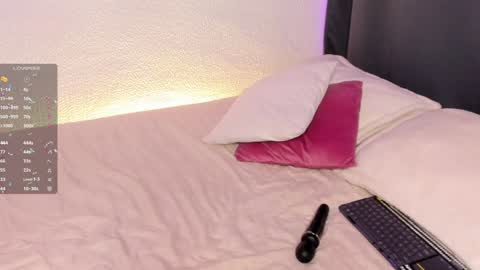 Snapshot of callme_val chatting on January 12, 2025, 2:24 am Val online show from January 12, 2025, 2:24 am