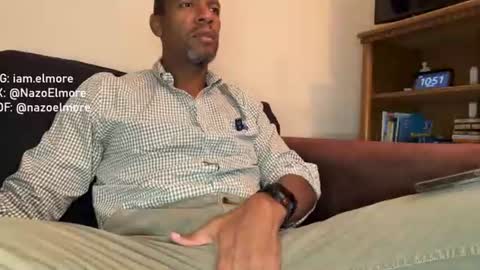 My name is Robert  Dont be shysay hi I love to chat. For requests or dirty talk please use tips  online show from July 15, 2026, 4:51 am