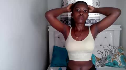 Snapshot of callmemonday chatting on September 10, 2025, 6:13 am Monday online show from September 10, 2025, 6:13 am