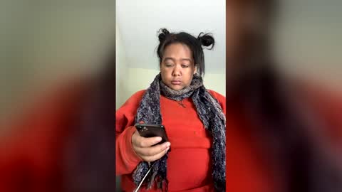 Snapshot of cals9x chatting on December 21, 2025, 10:33 am camzxoxox online show from December 21, 2025, 10:33 am