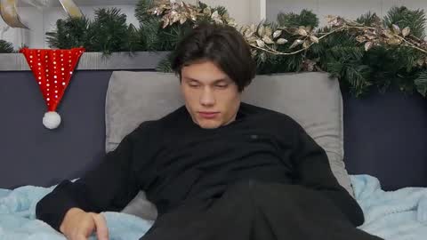 Calvin online show from December 28, 2024, 3:47 am