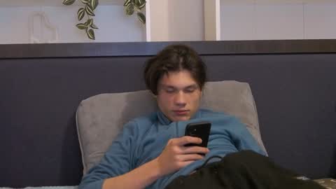 Calvin online show from January 12, 2025, 10:43 pm