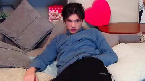 Calvin online show from February 12, 2025, 2:35 am