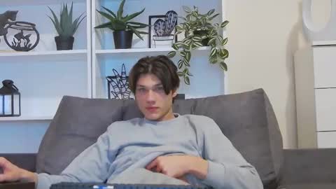 Calvin online show from February 26, 2025, 10:53 pm