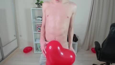 Snapshot of calvin_loves_you chatting on February 15, 2025, 10:10 pm Hey I am Calvin online show from February 15, 2025, 10:10 pm