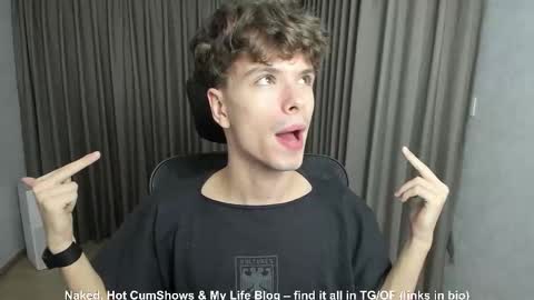 Hey I am Calvin  online show from November 9, 2025, 2:15 pm