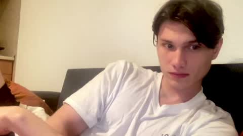 calvin_win online show from June 3, 2026, 9:09 pm