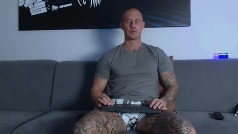 Calvin  online show from December 9, 2024, 8:12 pm