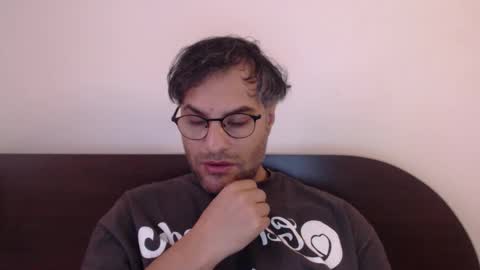 Calvinjohnlad online show from November 19, 2025, 8:47 am