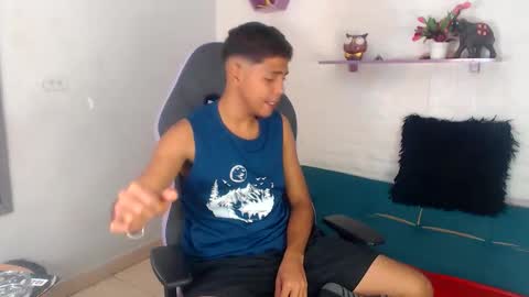 Snapshot of cam_xman chatting on November 8, 2025, 4:12 am cam_xman online show from November 8, 2025, 4:12 am