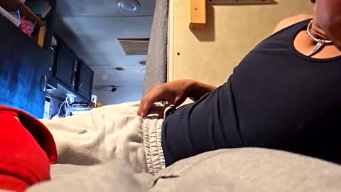 Snapshot of camachochuy1221 chatting on December 1, 2025, 6:46 pm camachochuy1221 online show from December 1, 2025, 6:46 pm