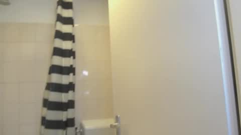 Snapshot of camahappy chatting on November 29, 2025, 4:10 pm Dick Grand online show from November 29, 2025, 4:10 pm