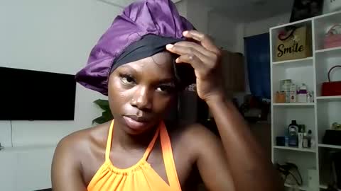 Snapshot of camclit chatting on November 10, 2025, 12:59 pm Princess online show from November 10, 2025, 12:59 pm