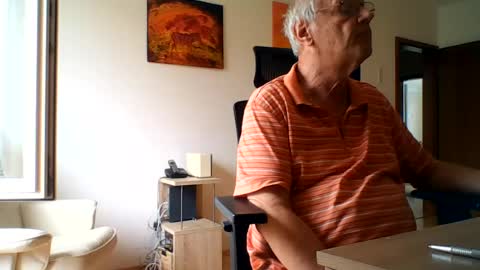 camcologne online show from July 18, 2026, 10:19 am