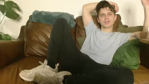 CamDoAttitude online show from January 1, 2025, 7:32 pm