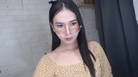 Snapshot of camela_star chatting on February 1, 2025, 10:34 pm camela_star online show from February 1, 2025, 10:34 pm